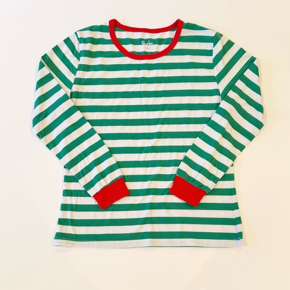 Women’s Christmas Pajama Set - Picture 2 of 8